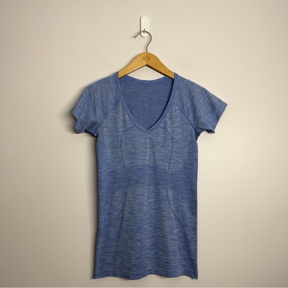 Lululemon Run: Swiftly Tech V Neck Heathered Light Blue Size 6 - Picture 1 of 4